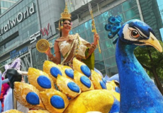 泰国泼水节世界泼水节闪耀全国Central World和Central Pattana地标购物中心